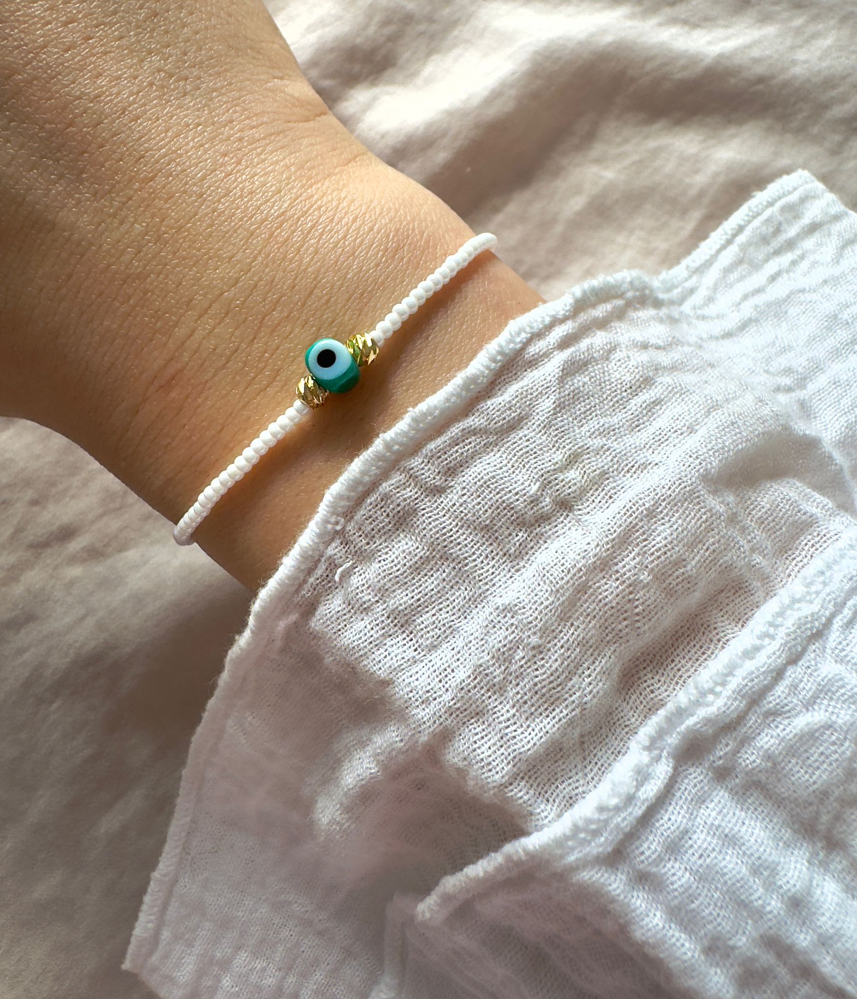 White Pearl Nazar Stein