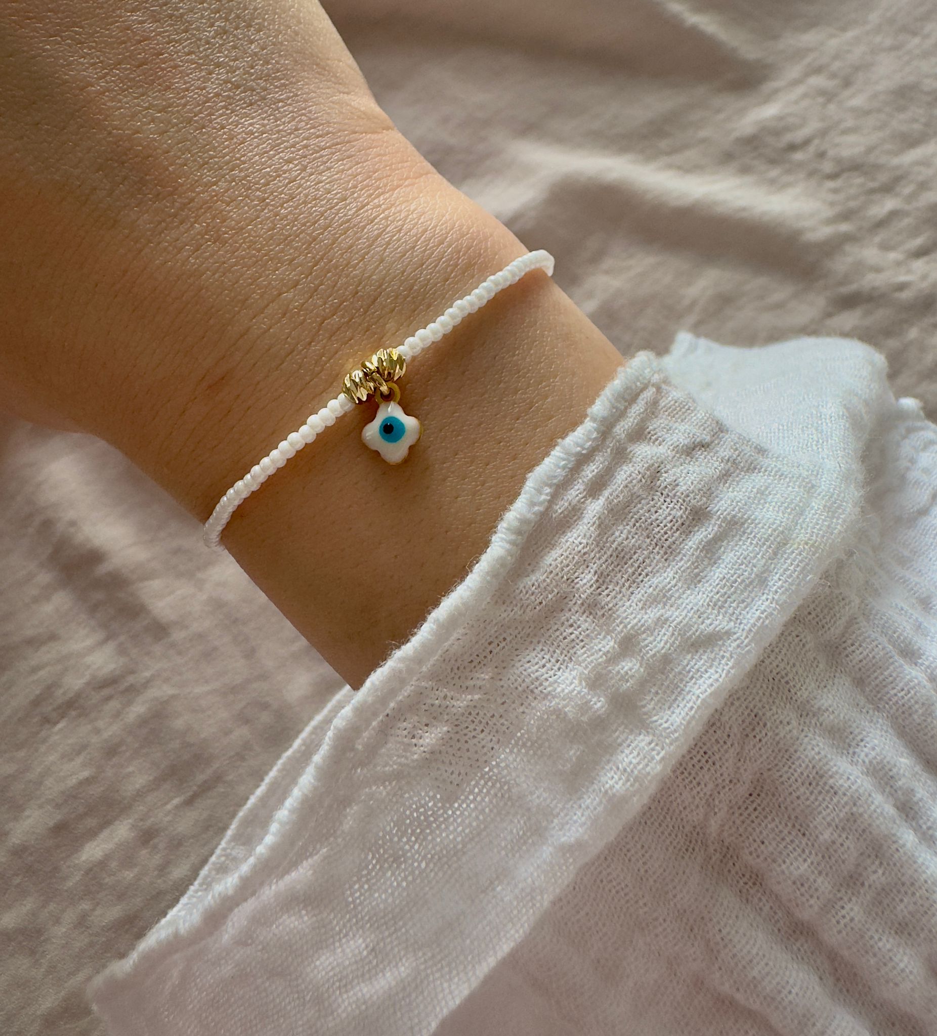 White Pearl Charm Armband