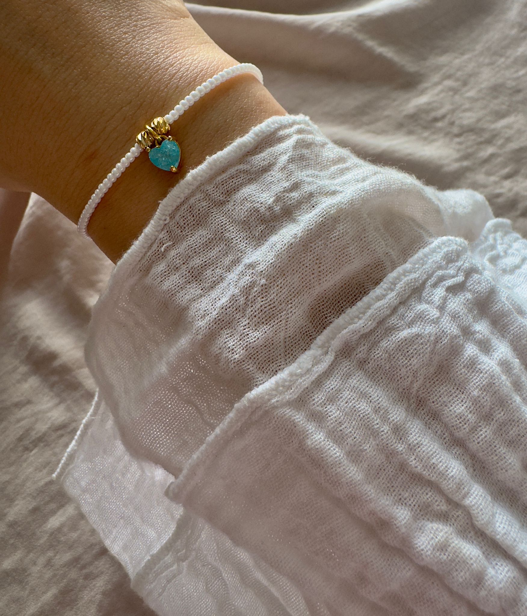 White Pearl Charm Armband